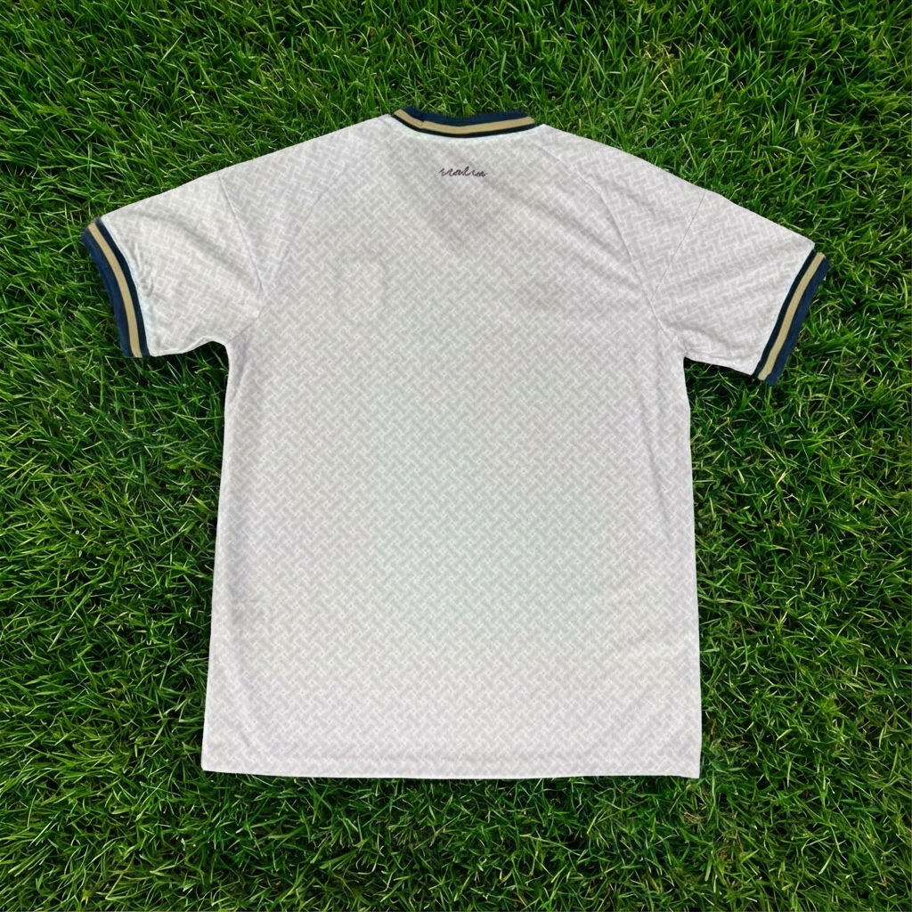 Italy 2025/26 Away Shirt