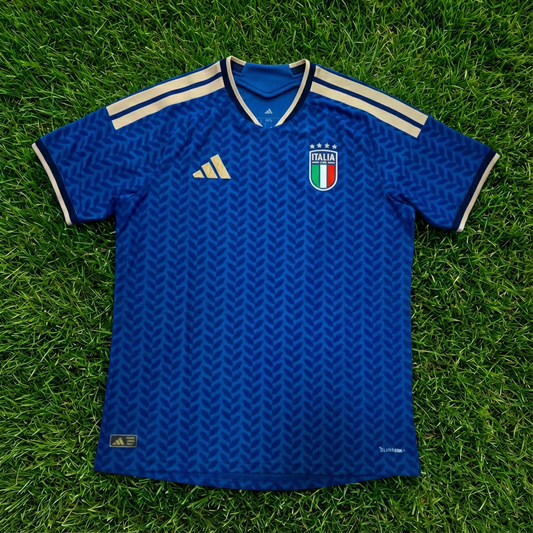 Italy 2025/26 Home Shirt