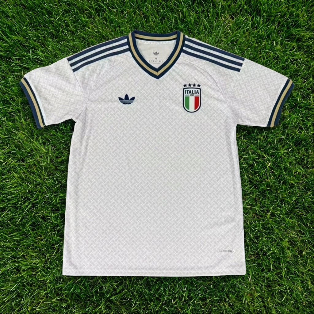 Italy 2025/26 Away Shirt